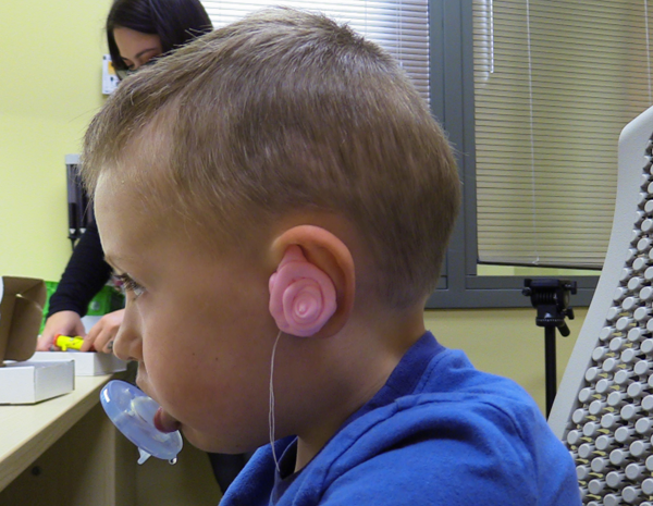 Moldes auriculares para niños: qué esperar